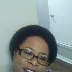 Meet your Posher, Loretta